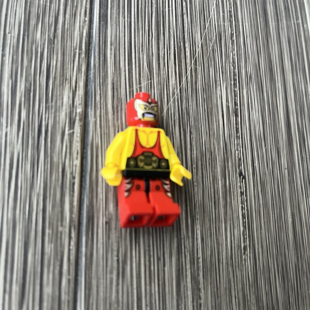 El Macho Wrestler - Lord Business' Evil Lair 70809 (tlm022) LEGO® Minifigure - Picture 2 of 6